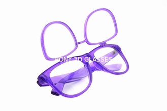 Διαφανή πορφυρά πλαστικά γυαλιά διάθλασης, κτύπημα επάνω στα γυαλιά