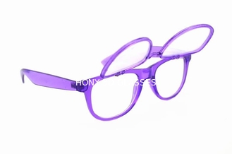 Διαφανή πορφυρά πλαστικά γυαλιά διάθλασης, κτύπημα επάνω στα γυαλιά